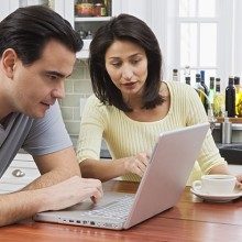 couple tracking their online order