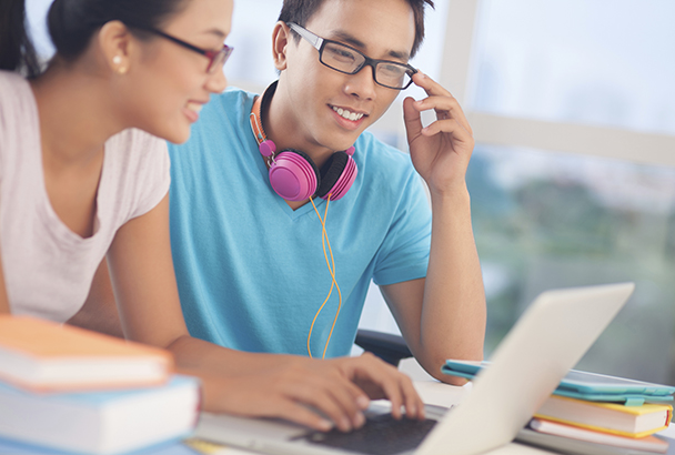 student checking their flight status